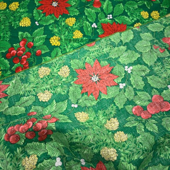 Vintage MCM Christmas Poinsettia Holly Fabric Tablecloth 70"x50" Rectangle - Picture 8 of 8